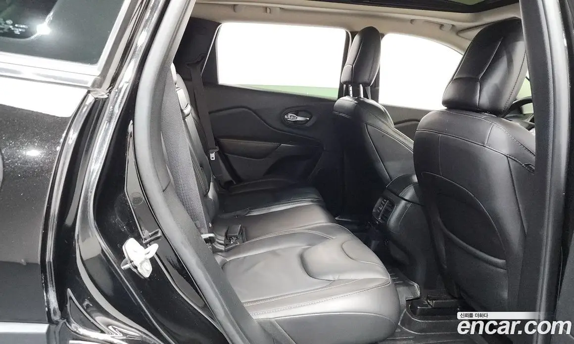 Jeep Cherokee 2016 2.4 автомат (гидро), фото 12