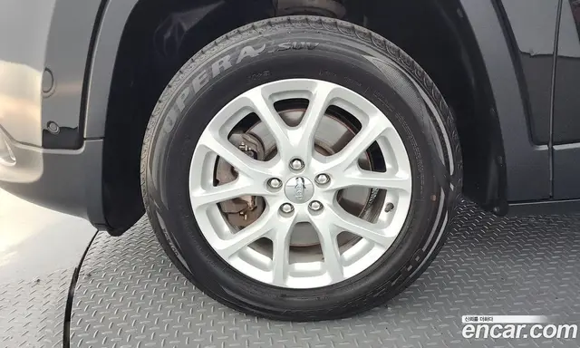 Jeep Cherokee 2016 2.4 автомат (гидро), миниатюра 5