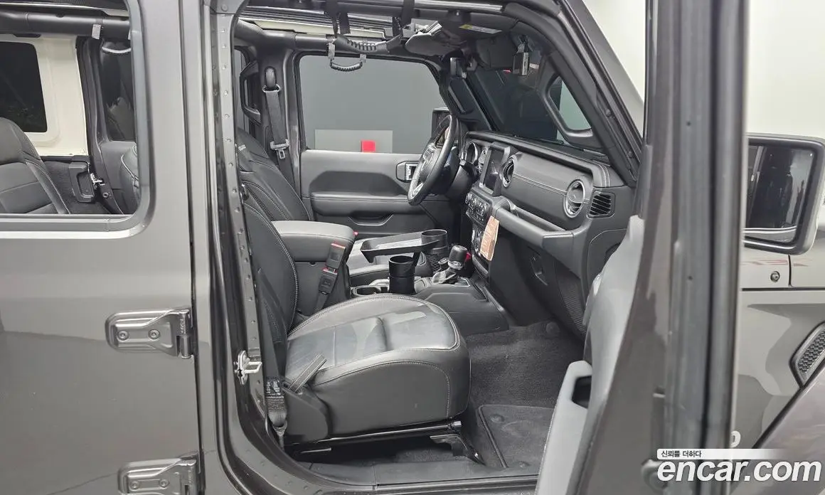 Jeep Wrangler 2021 2.0 автомат (гидро), фото 11