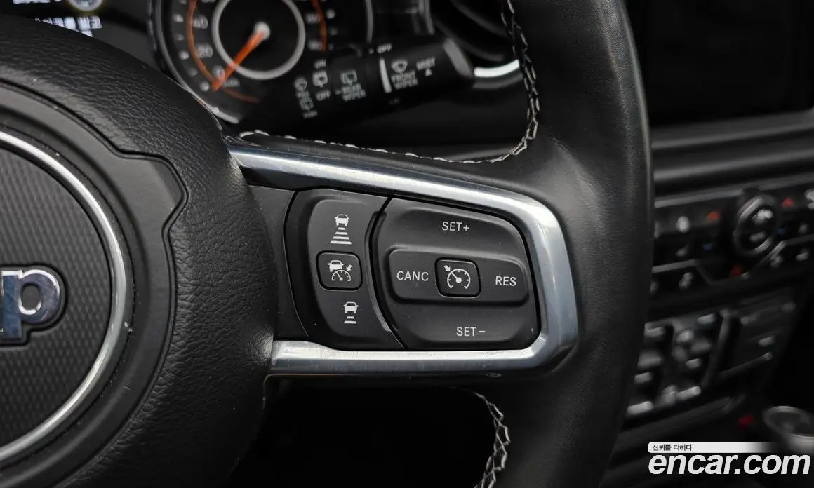 Jeep Wrangler 2021 2.0 автомат (гидро), фото 18