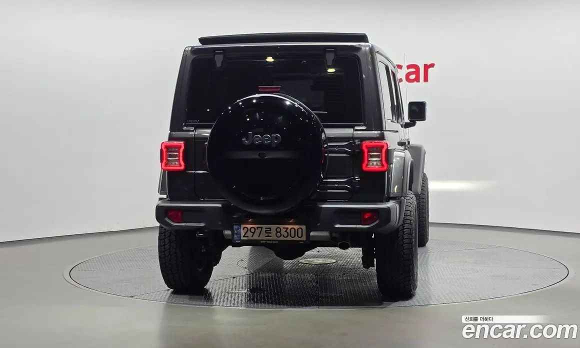 Jeep Wrangler 2021 2.0 автомат (гидро), фото 4