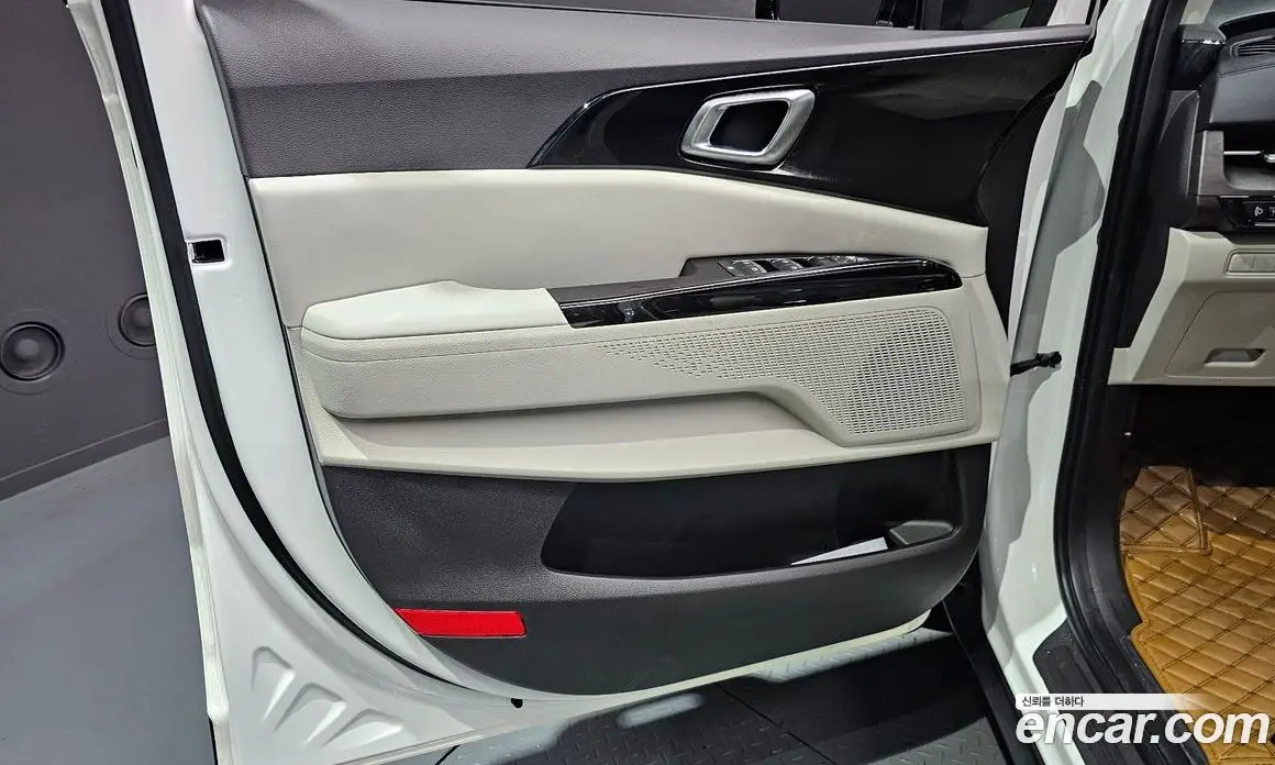 Kia Carnival 2022 2.2 автомат (гидро), фото 14