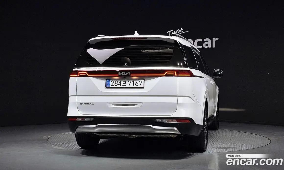 Kia Carnival 2022 2.2 автомат (гидро), фото 4