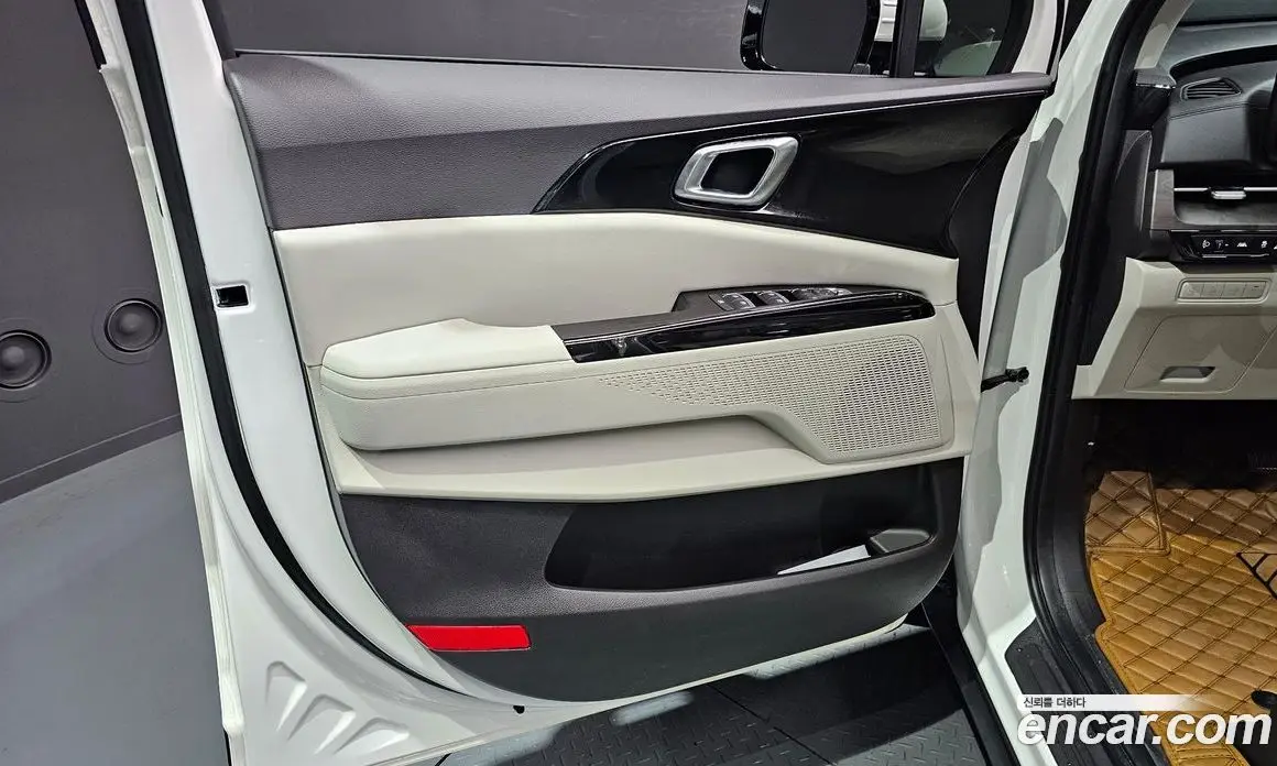 Kia Carnival 2022 2.2 автомат (гидро), фото 32
