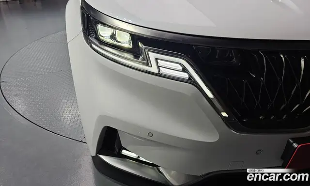 Kia Carnival 2022 2.2 автомат (гидро), миниатюра 8