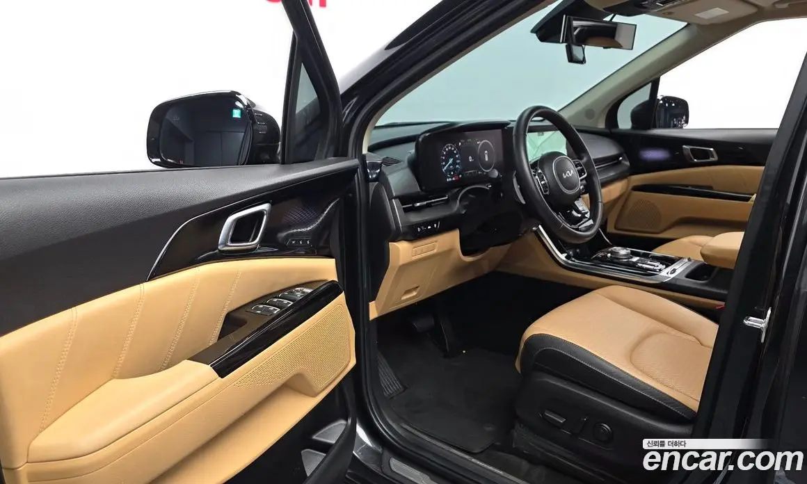 Kia Carnival 2023 2.2 автомат (гидро), фото 13