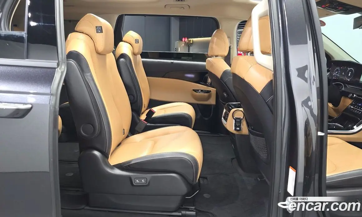 Kia Carnival 2023 2.2 автомат (гидро), фото 16