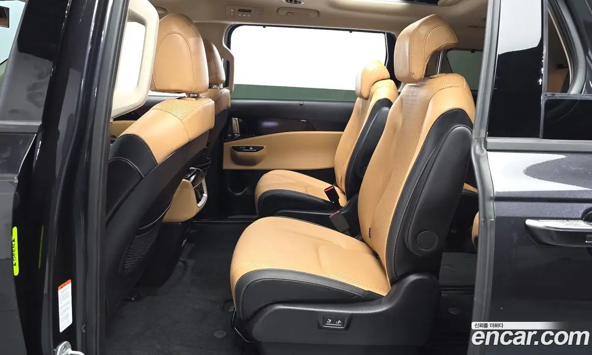 Kia Carnival 2023 2.2 автомат (гидро), фото 18