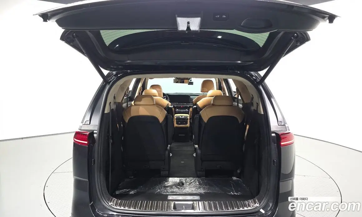 Kia Carnival 2023 2.2 автомат (гидро), фото 26