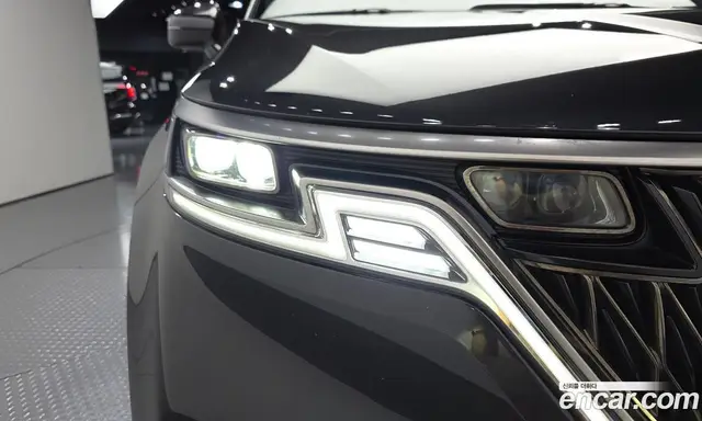 Kia Carnival 2023 2.2 автомат (гидро), миниатюра 8