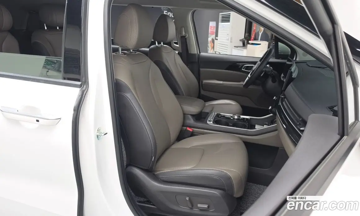 Kia Carnival 2025 2.2 автомат (гидро), фото 16