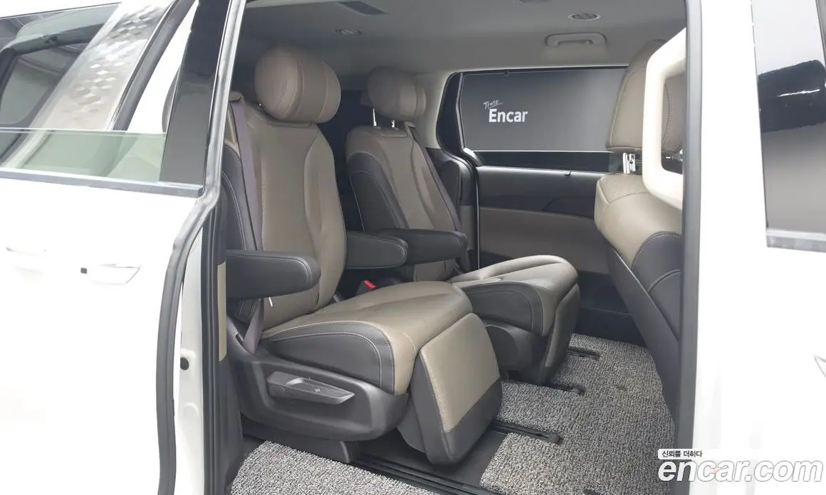 Kia Carnival 2025 2.2 автомат (гидро), фото 17