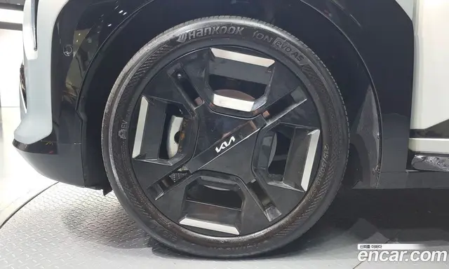 Kia EV3 2024 0.2 автомат (гидро), миниатюра 7