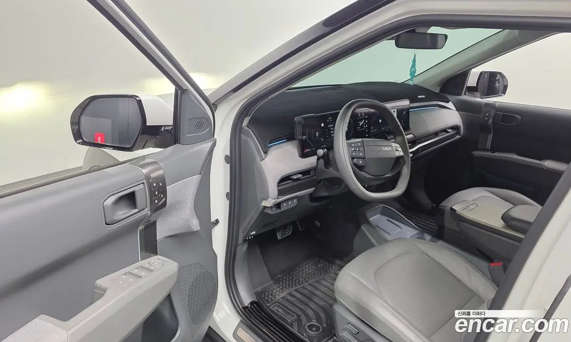 Kia EV3 2024 0.2 автомат (гидро), фото 13