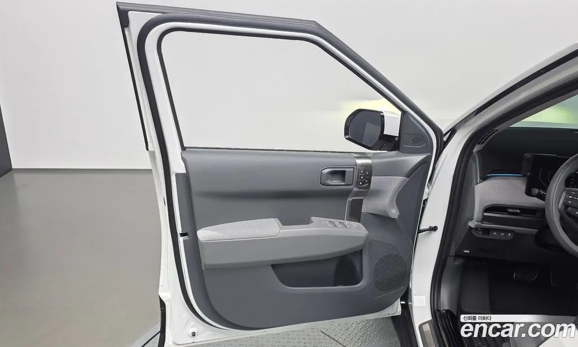 Kia EV3 2024 0.2 автомат (гидро), фото 14