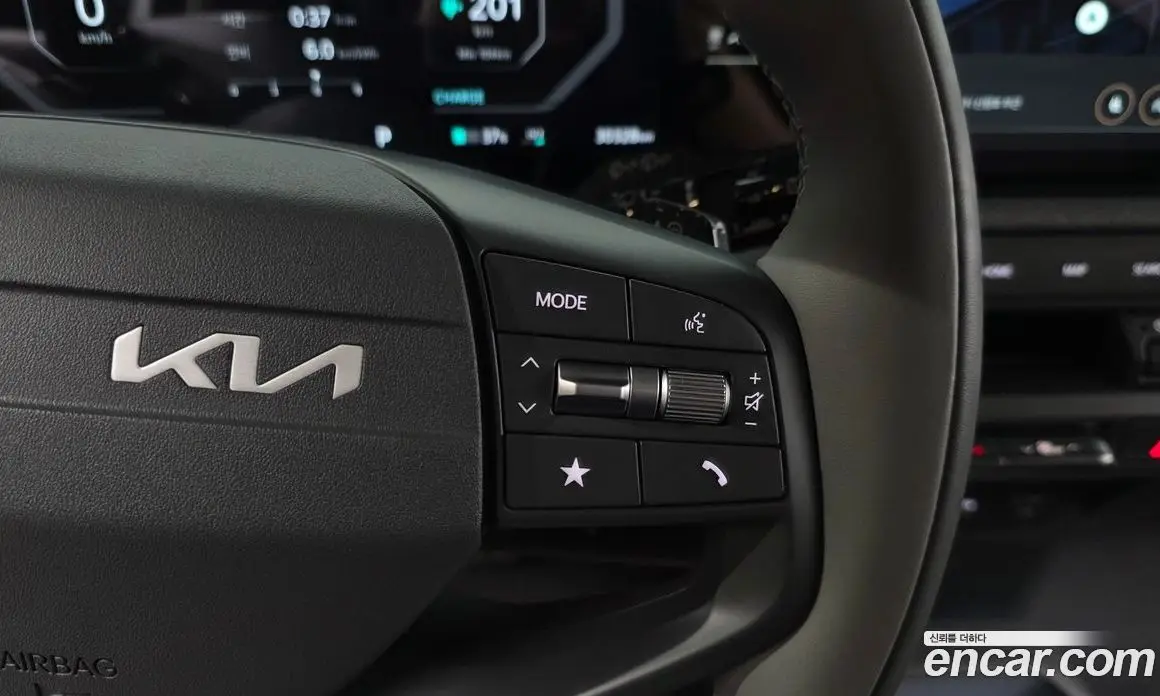 Kia EV3 2024 0.2 автомат (гидро), фото 24