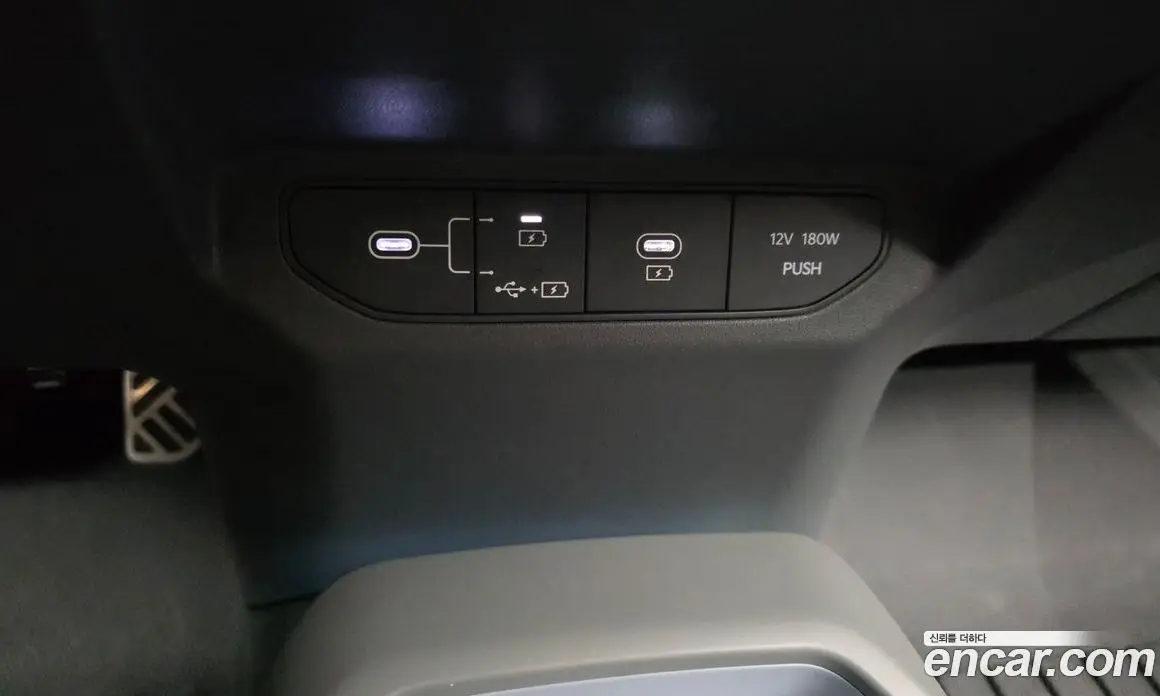 Kia EV3 2024 0.2 автомат (гидро), фото 33