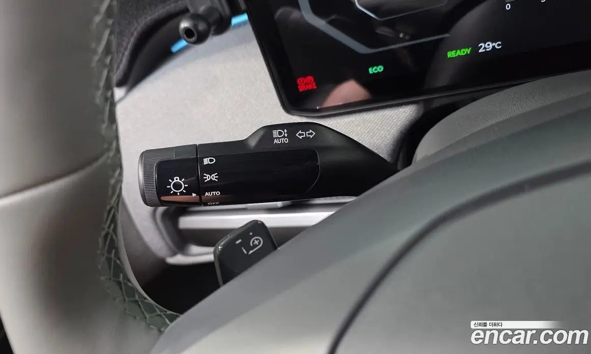 Kia EV3 2024 0.2 автомат (гидро), фото 37