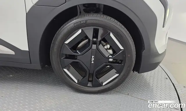 Kia EV3 2024 0.2 автомат (гидро), миниатюра 7