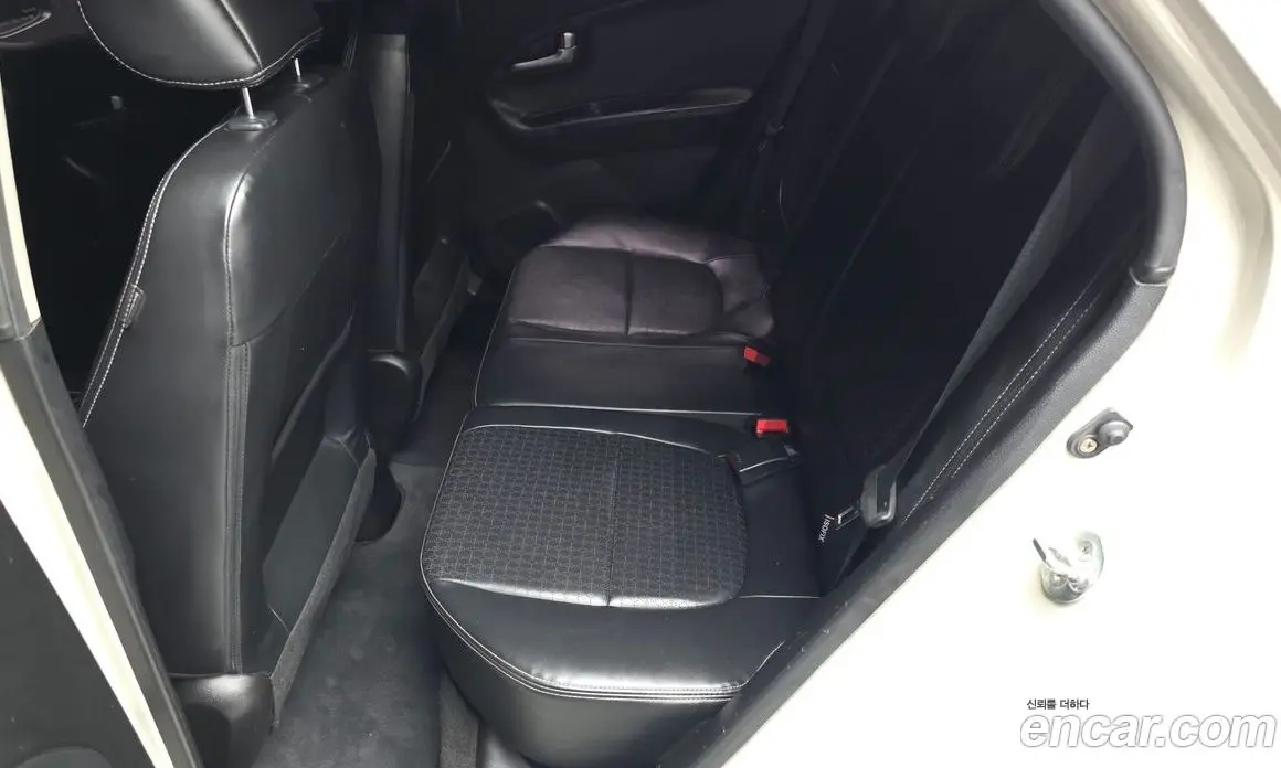 Kia Morning 2016 1.0 автомат (гидро), фото 18