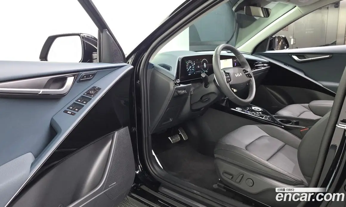 Kia Niro 2025 1.6 автомат (гидро), фото 13