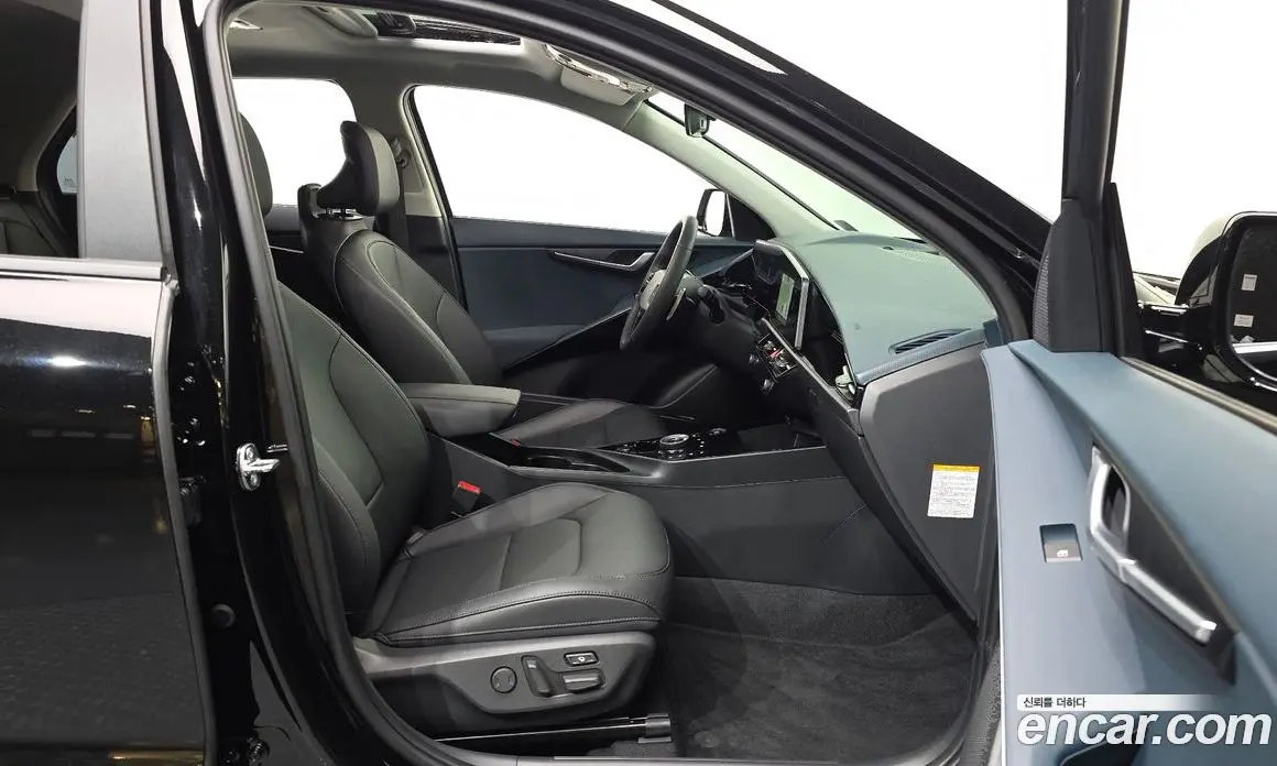 Kia Niro 2025 1.6 автомат (гидро), фото 17