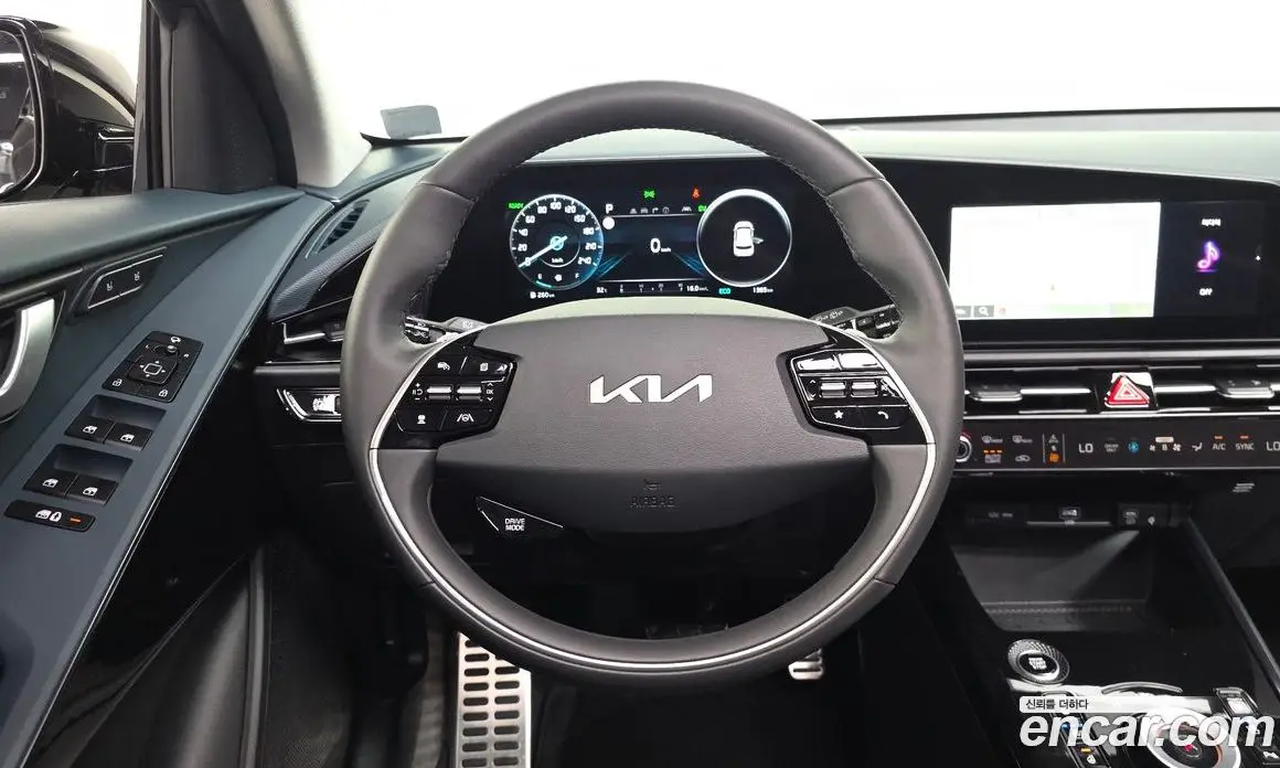 Kia Niro 2025 1.6 автомат (гидро), фото 19