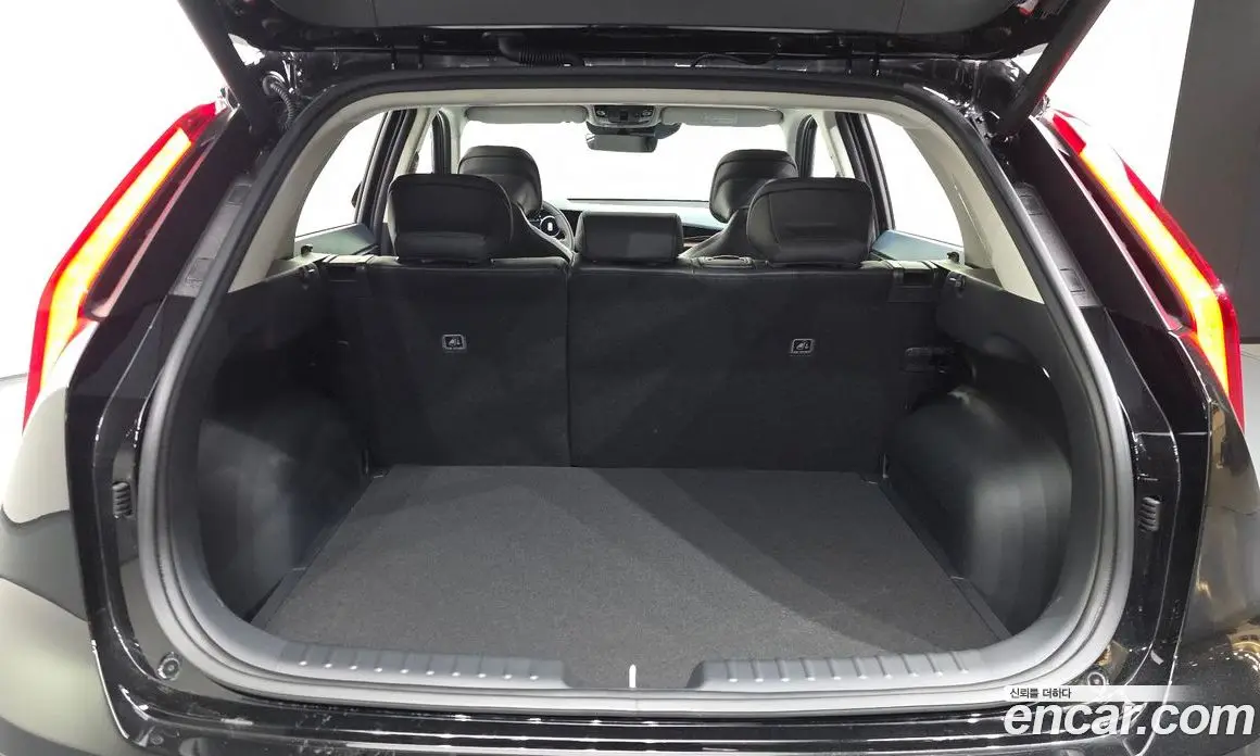 Kia Niro 2025 1.6 автомат (гидро), фото 26