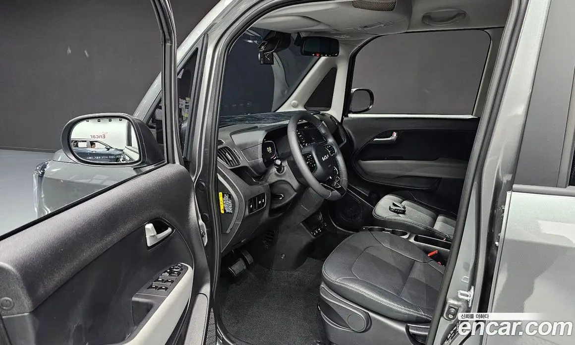 Kia Ray 2024 1.0 автомат (гидро), фото 13