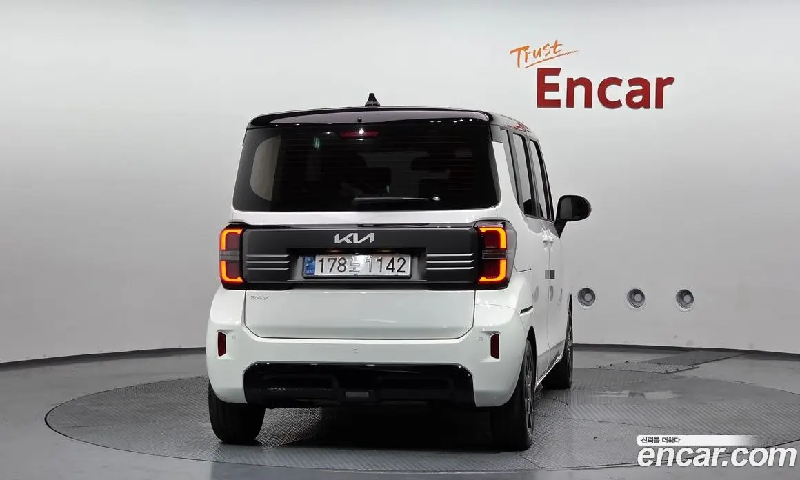 Kia Ray 2024 1.0 автомат (гидро), фото 4
