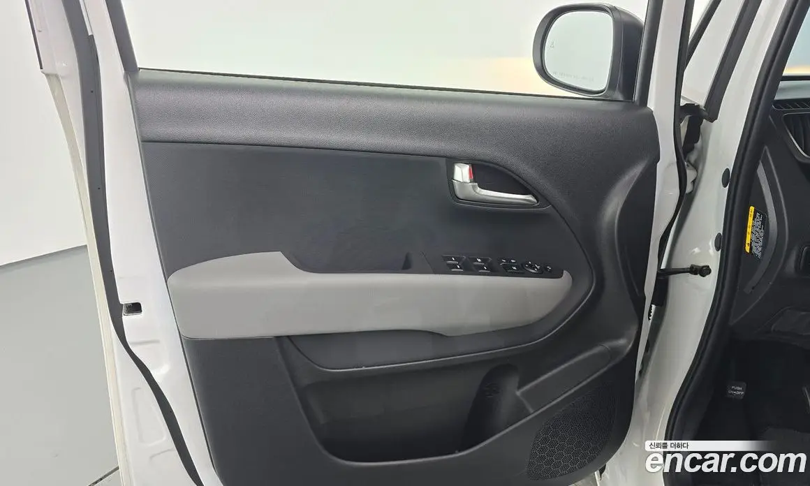 Kia Ray 2024 1.0 автомат (гидро), фото 14