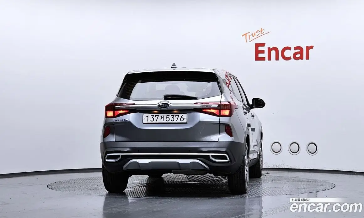 Kia Seltos 2021 1.6 автомат (гидро), фото 4