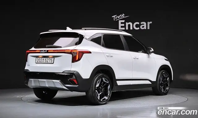 Kia Seltos 2023 1.6 автомат (гидро), миниатюра 2