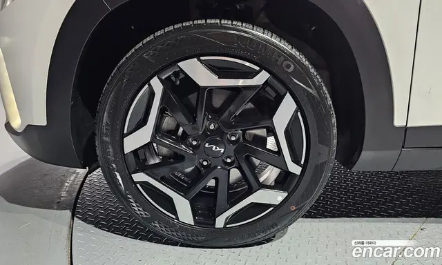 Kia Seltos 2023 1.6 автомат (гидро), миниатюра 5