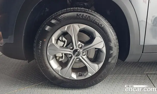 Kia Seltos 2024 1.6 автомат (гидро), миниатюра 5