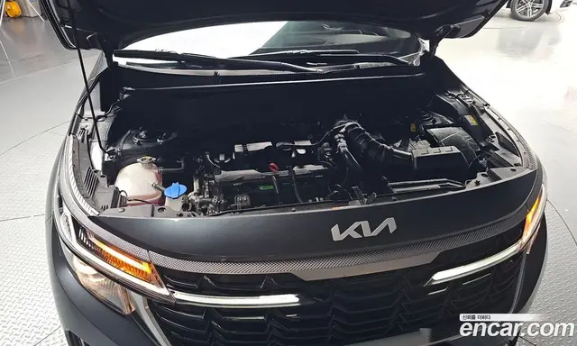 Kia Seltos 2024 1.6 автомат (гидро), миниатюра 6