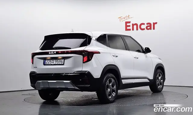 Kia Seltos 2024 1.6 автомат (гидро), миниатюра 2