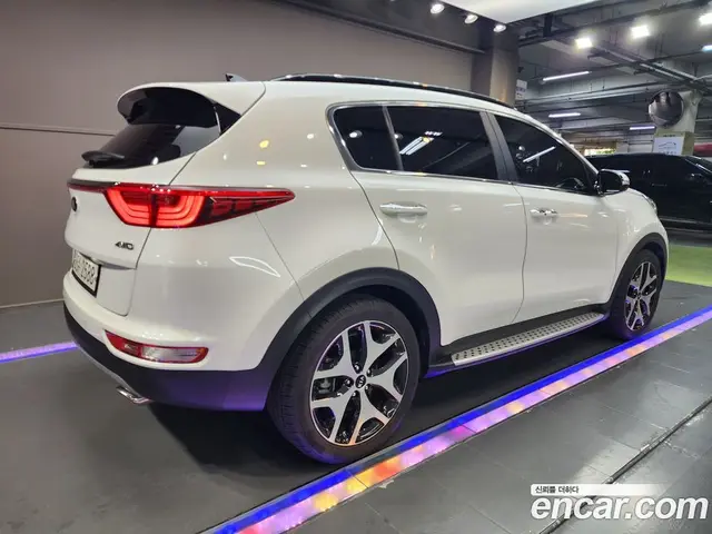 Kia Sportage 2017 2.0 автомат (гидро), миниатюра 4