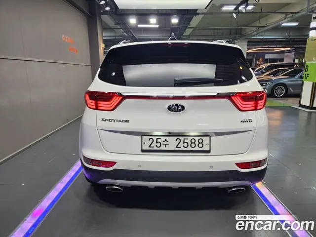 Kia Sportage 2017 2.0 автомат (гидро), миниатюра 5