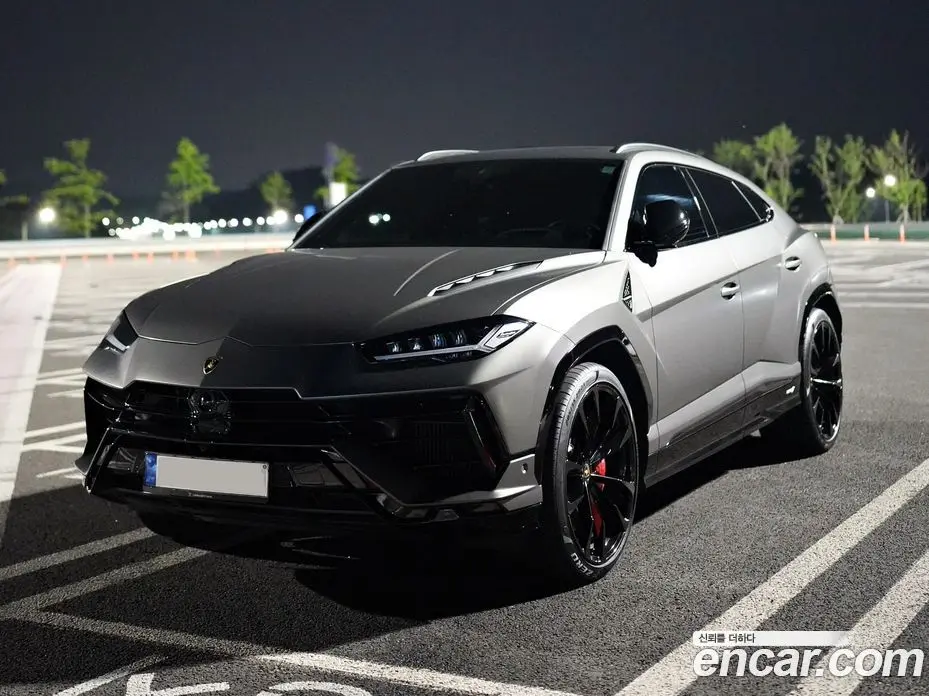 Lamborghini Urus 2023 4.0 автомат (гидро), фото 1 Lamborghini Urus 2023 4.0 автомат (гидро), фото 1