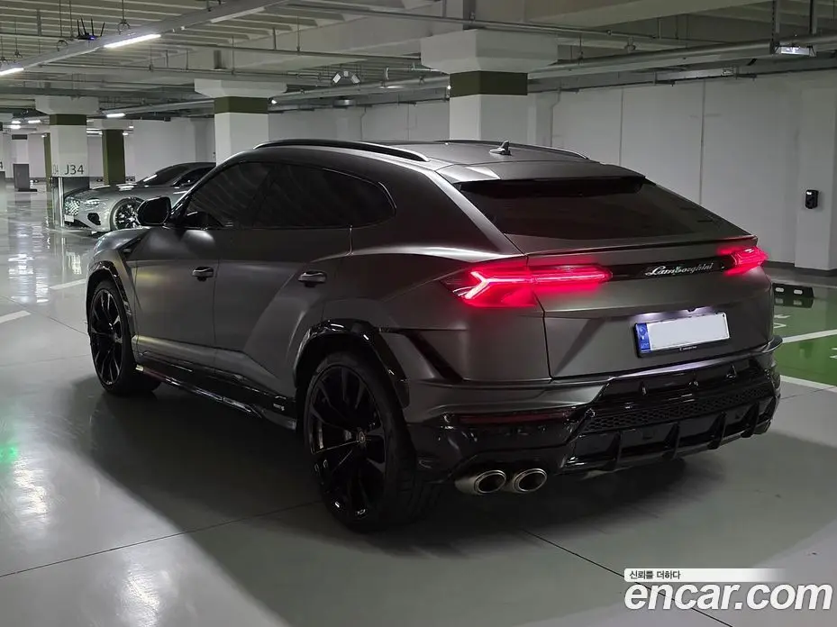 Lamborghini Urus 2023 4.0 автомат (гидро), фото 4 Lamborghini Urus 2023 4.0 автомат (гидро), фото 4