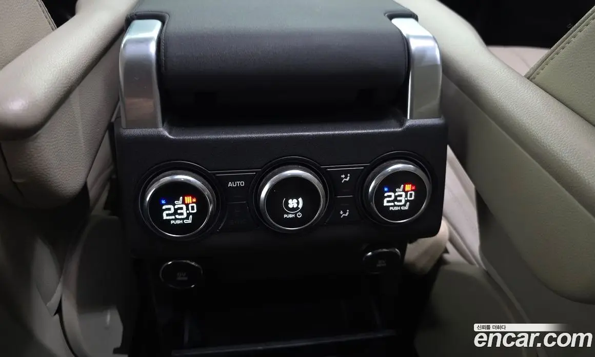 Land Rover Discovery 2019 3.0 автомат (гидро), фото 23