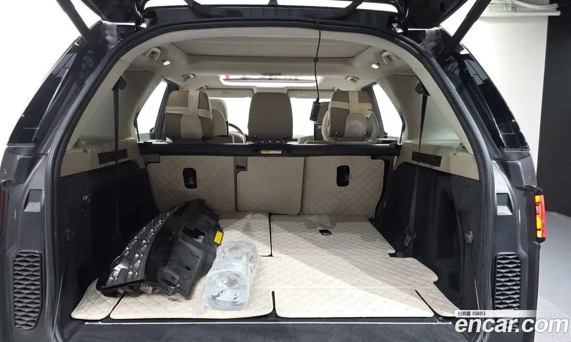 Land Rover Discovery 2019 3.0 автомат (гидро), фото 25