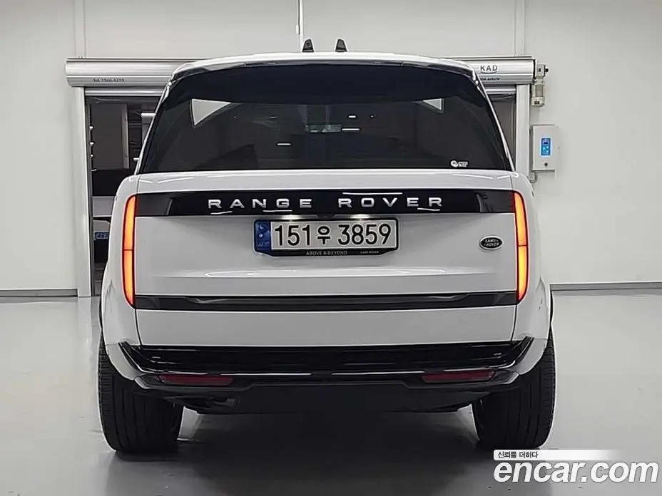 Land Rover Range Rover 2022 3.0 автомат (гидро), фото 3