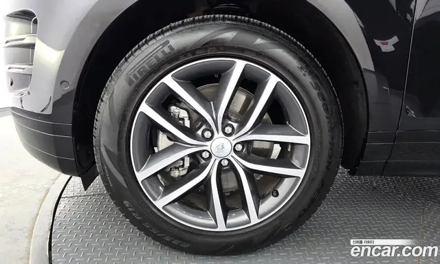 Land Rover Range Rover Evoque 2025 2.0 автомат (гидро), миниатюра 5