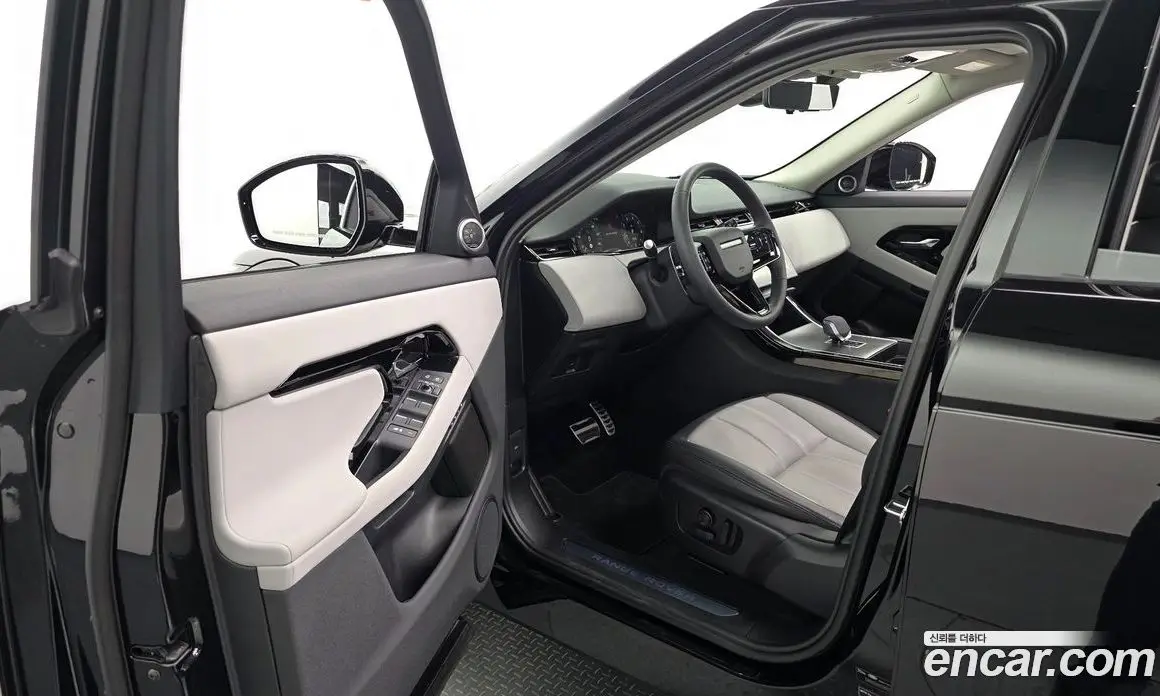 Land Rover Range Rover Evoque 2025 2.0 автомат (гидро), фото 10