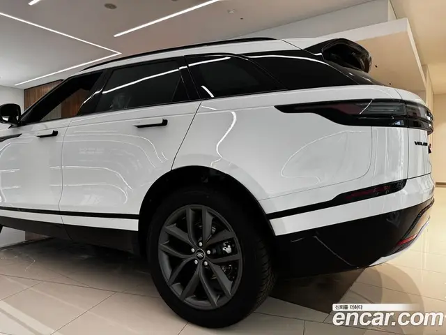 Land Rover Range Rover Velar 2026 2.0 автомат (гидро), миниатюра 3