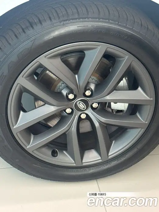 Land Rover Range Rover Velar 2026 2.0 автомат (гидро), миниатюра 5