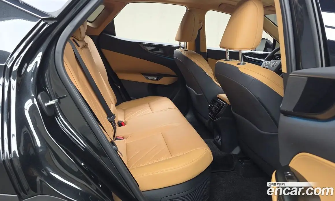 Lexus NX 2025 2.5 автомат (гидро), фото 18 Lexus NX 2025 2.5 автомат (гидро), фото 18