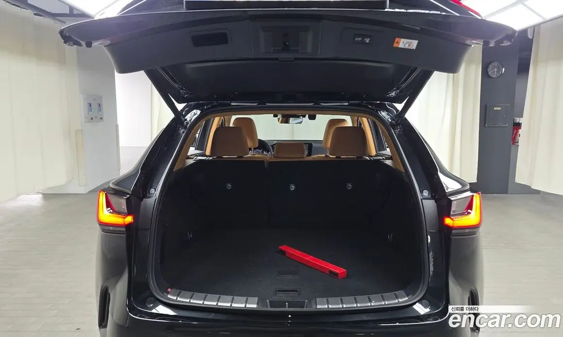 Lexus NX 2025 2.5 автомат (гидро), фото 26 Lexus NX 2025 2.5 автомат (гидро), фото 26